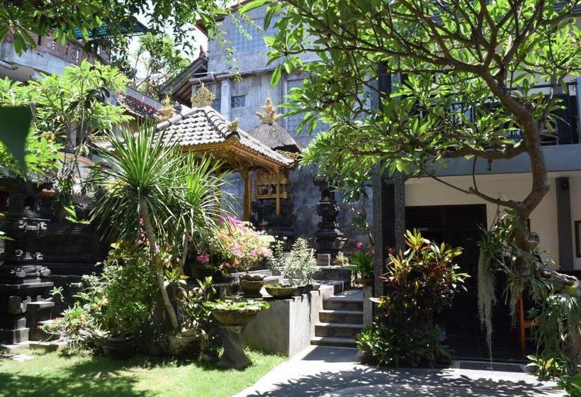 بنسيون Tirta Yoga Inn