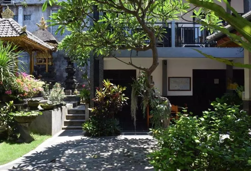 Majatalo Tirta Yoga Inn