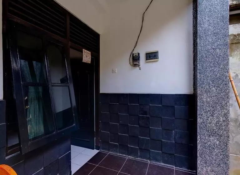 Majatalo Tirta Yoga Inn