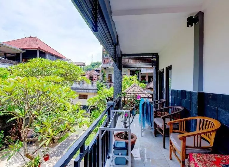 Majatalo Tirta Yoga Inn