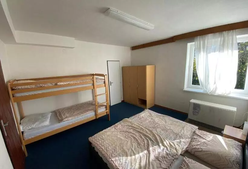 Majatalo Chata Svinec