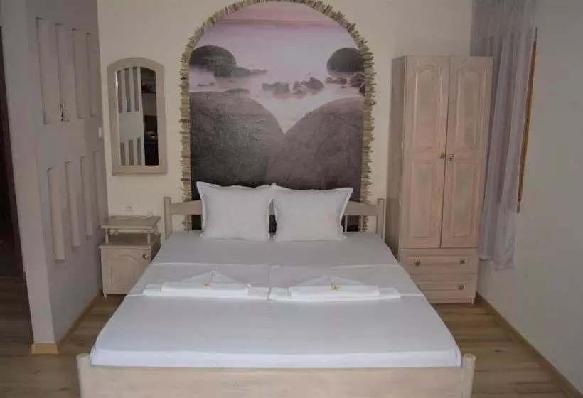 پانسیون Guest House Gloria