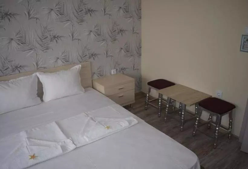 پانسیون Guest House Gloria