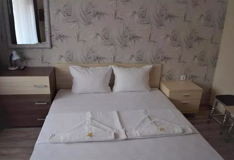 پانسیون Guest House Gloria