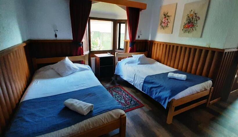 پانسیون Hostal Vista Al Mar Hct