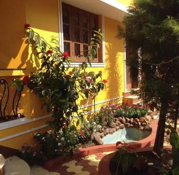 پانسیون Minria Guest House