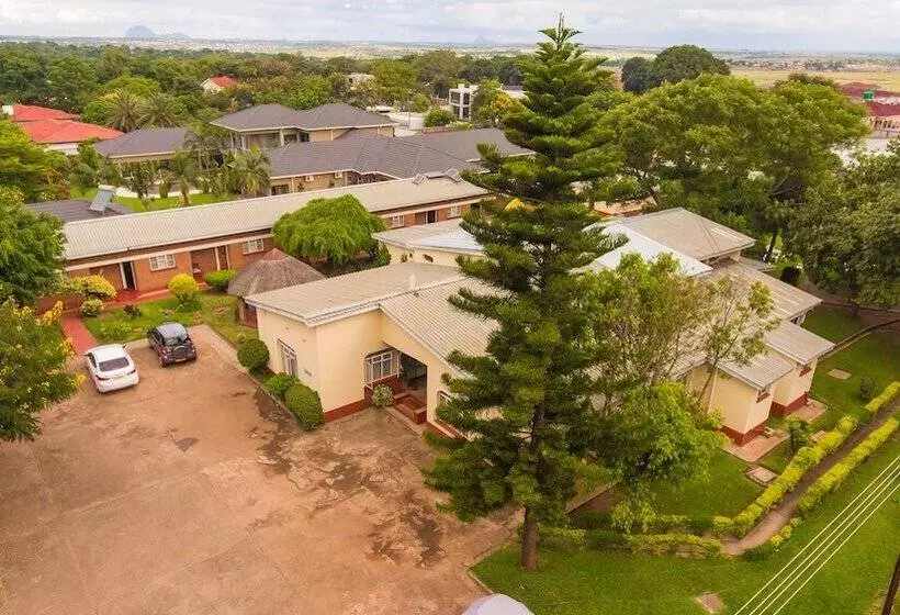 پانسیون Nelly S Guesthouse