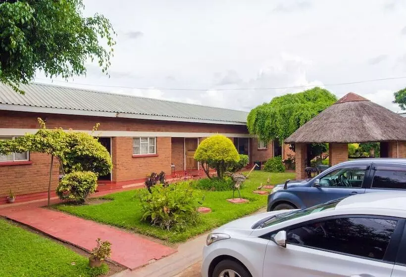 پانسیون Nelly S Guesthouse