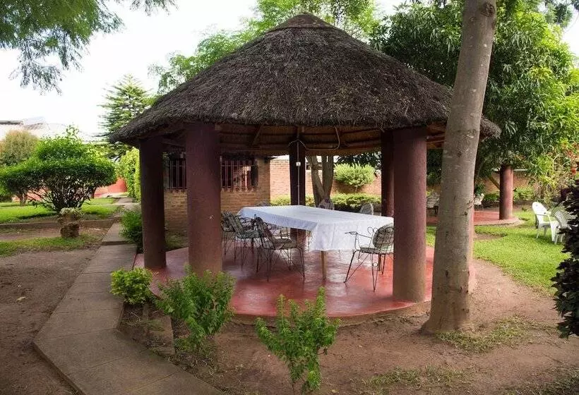 پانسیون Nelly S Guesthouse