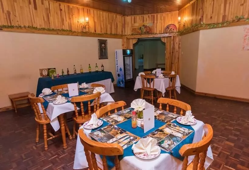 پانسیون Nelly S Guesthouse