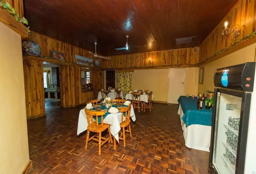 پانسیون Nelly S Guesthouse