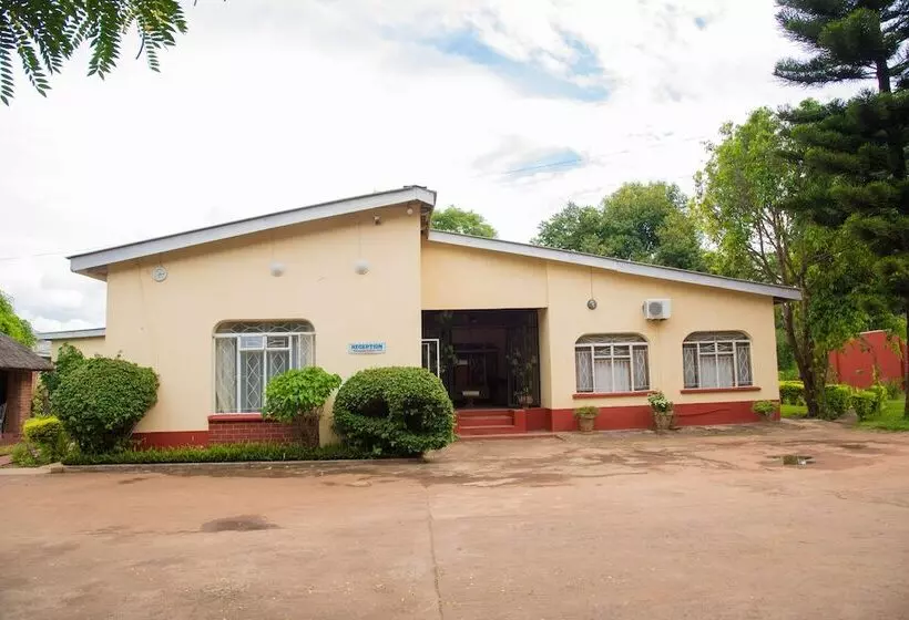 پانسیون Nelly S Guesthouse