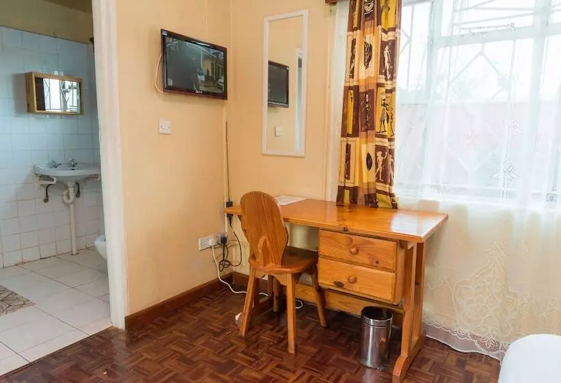 پانسیون Nelly S Guesthouse