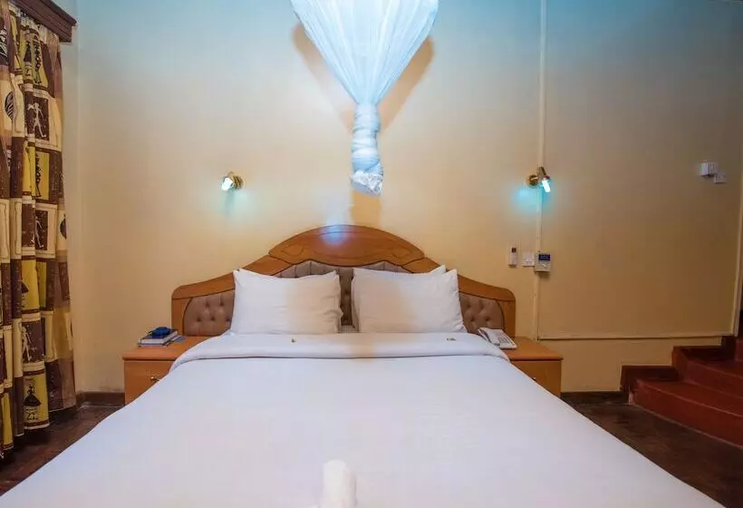 پانسیون Nelly S Guesthouse