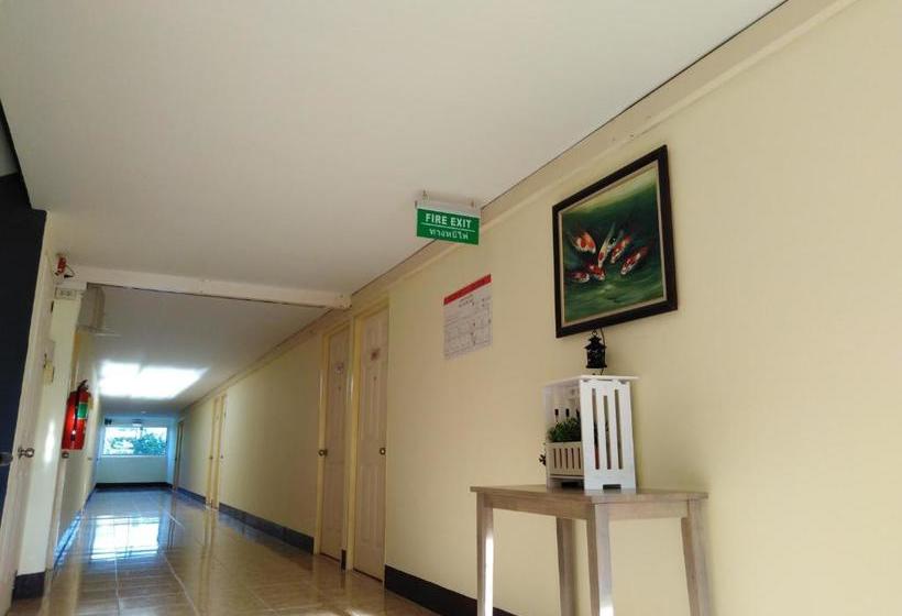 פנסיון Rinradee Place