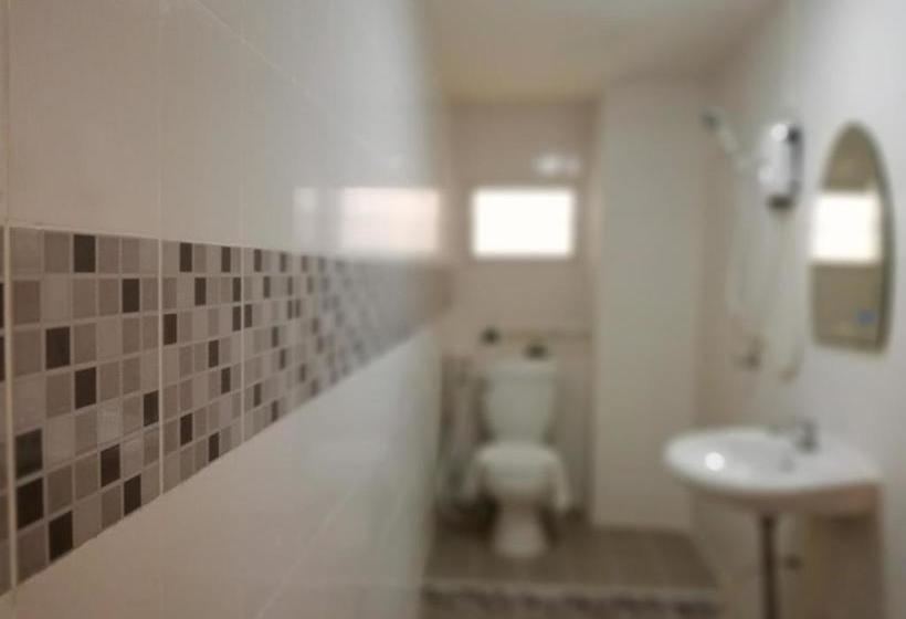 פנסיון Rinradee Place