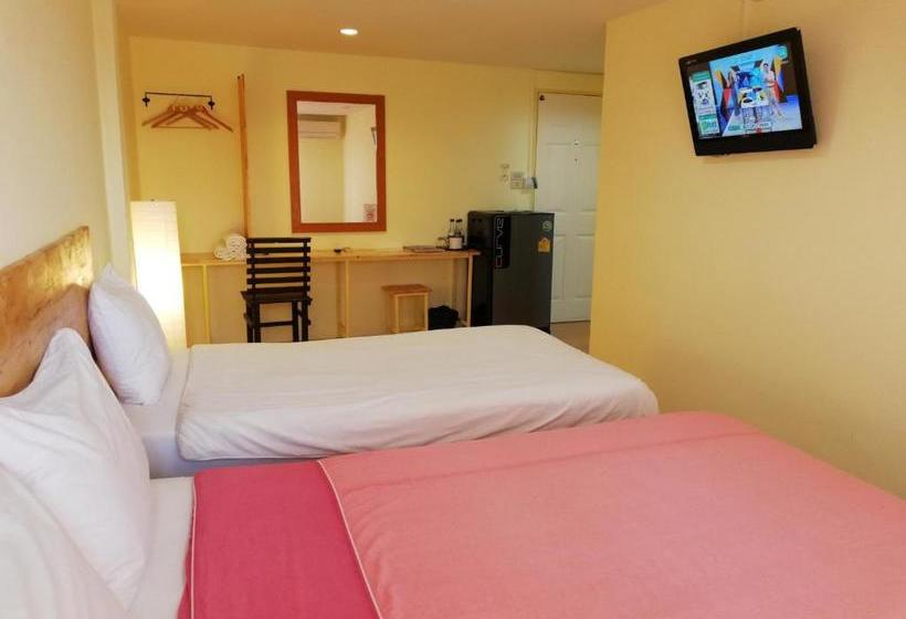 פנסיון Rinradee Place