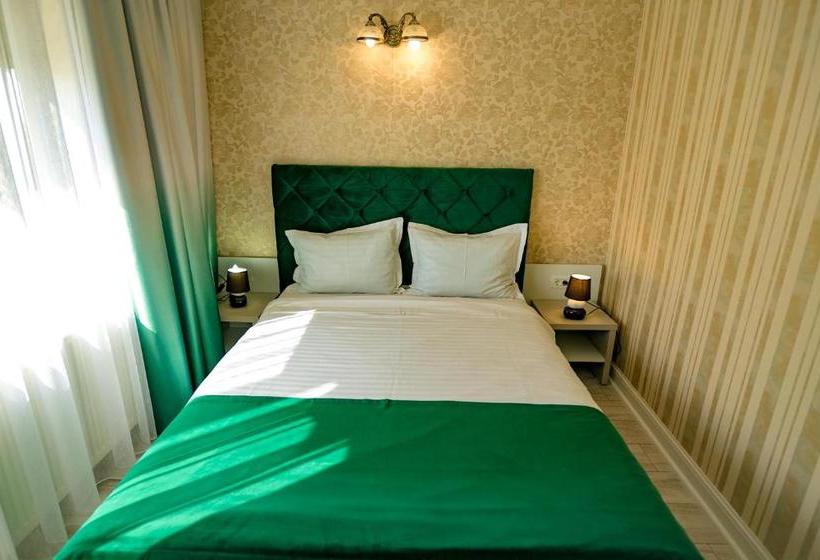 ペンション Floare De Iris