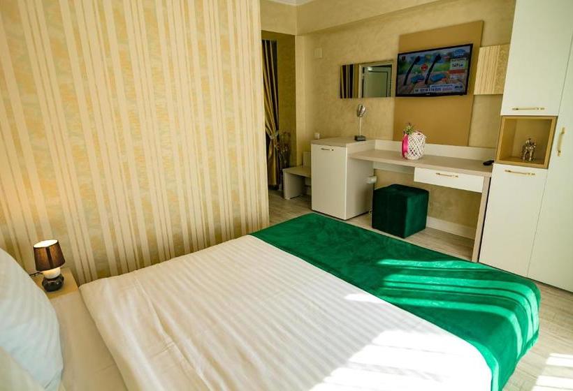 ペンション Floare De Iris