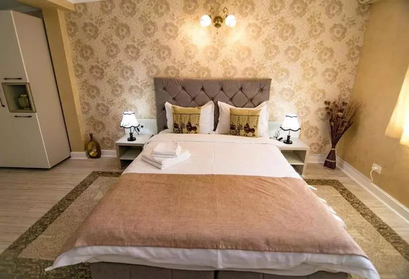 Majatalo Floare De Iris