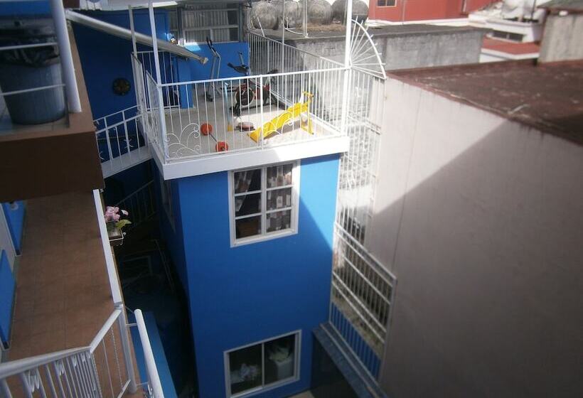 La Pension Casa Azul   Hostel
