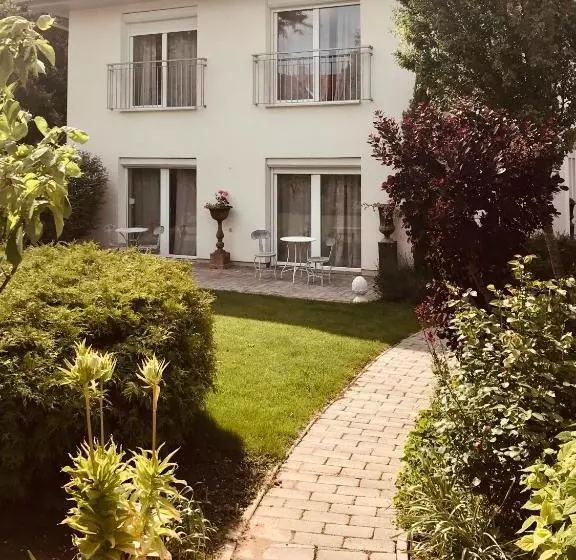 ペンション Pastel Guesthouse