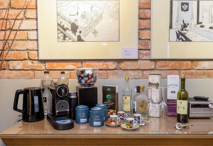 بنسيون Ratiu House