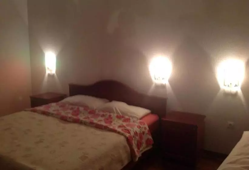 پانسیون Villa Katrina