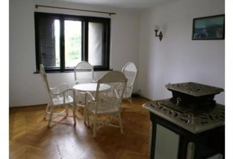 پانسیون Villa Katrina