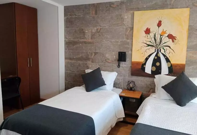 ユースホステル Posada De Santa Elena