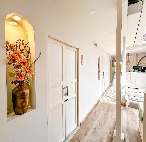 הוסטל Posada De Santa Elena