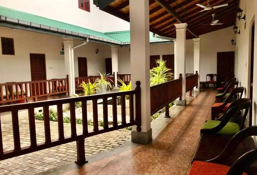 Hotel Sundowners Guesthouse