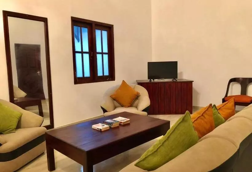 Hotel Sundowners Guesthouse