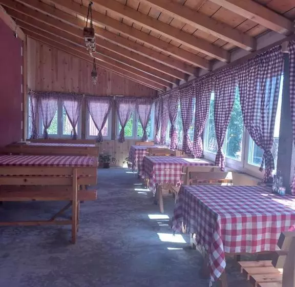 پانسیون Apartmani Sobe Sljivancanin