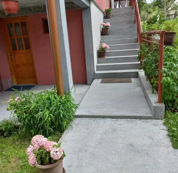 پانسیون Apartmani Sobe Sljivancanin