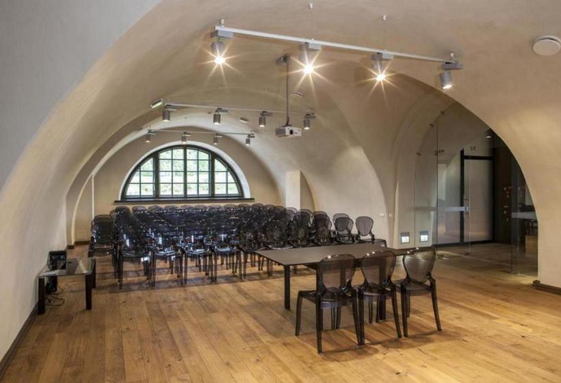 پانسیون Rothko Museum Residences