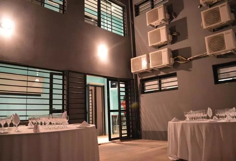 ペンション Mercer Hostal