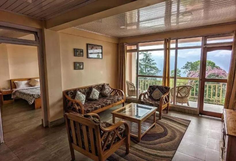 ペンション Shikher