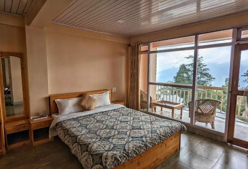 ペンション Shikher