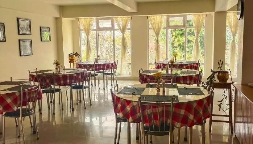 ペンション Shikher