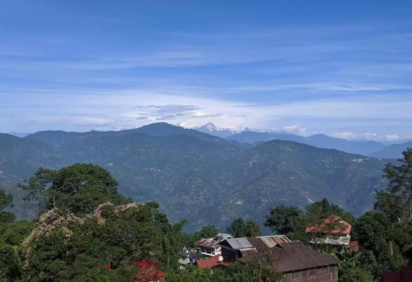 ペンション Shikher