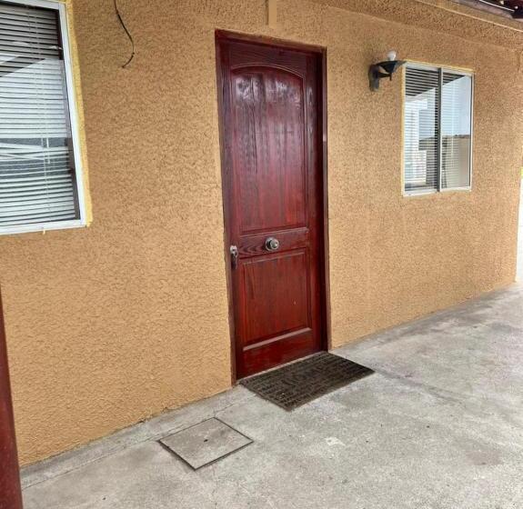 هاستل Cabañas Costatour Quintero