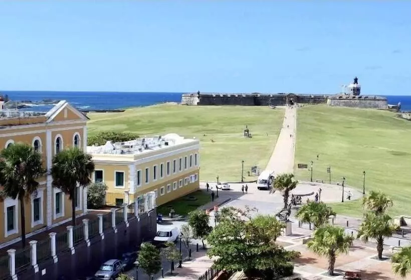 هاستل Navona Studios