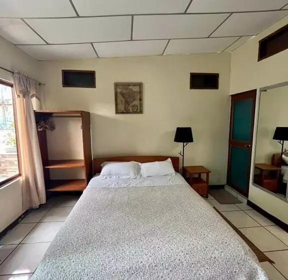 Nelyza S Suites & Adventure