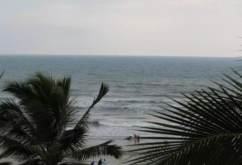 ペンション Cactus Guesthouse