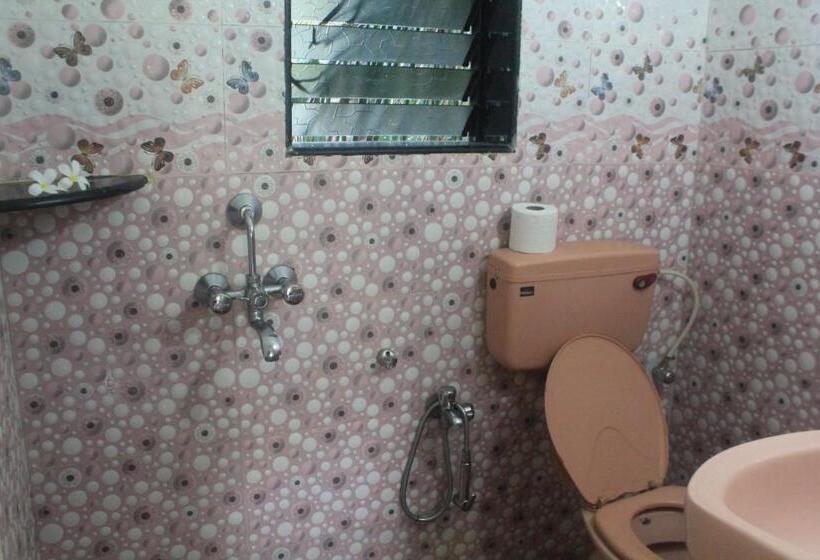 Pensione Cactus Guesthouse