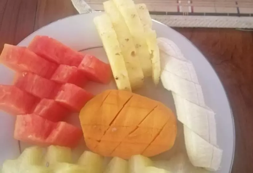 ペンション Methira Villa