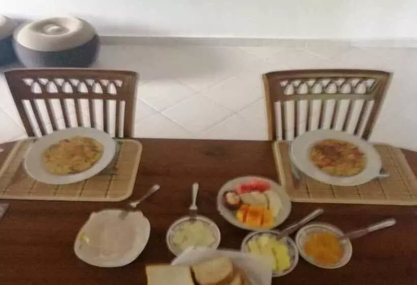 ペンション Methira Villa