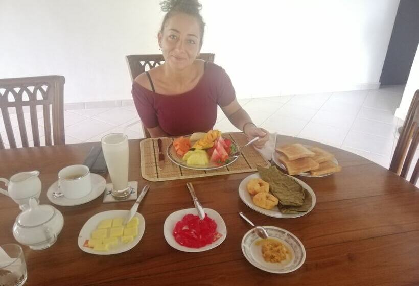 Pension Methira Villa