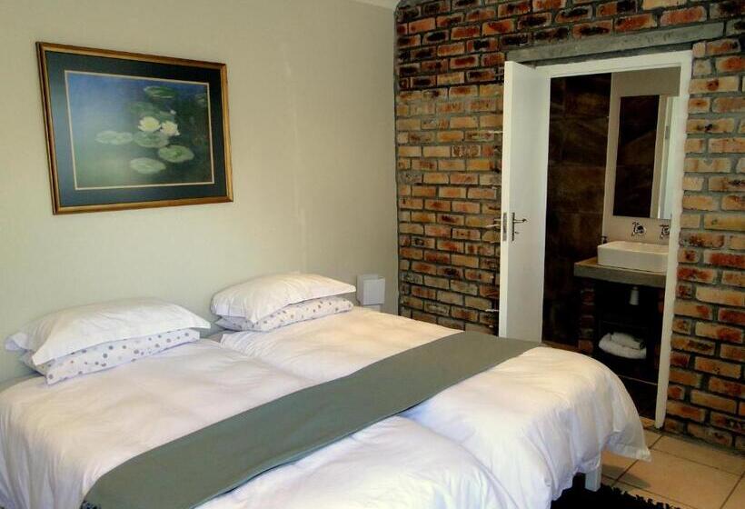 بنسيون Our Nest Guest House